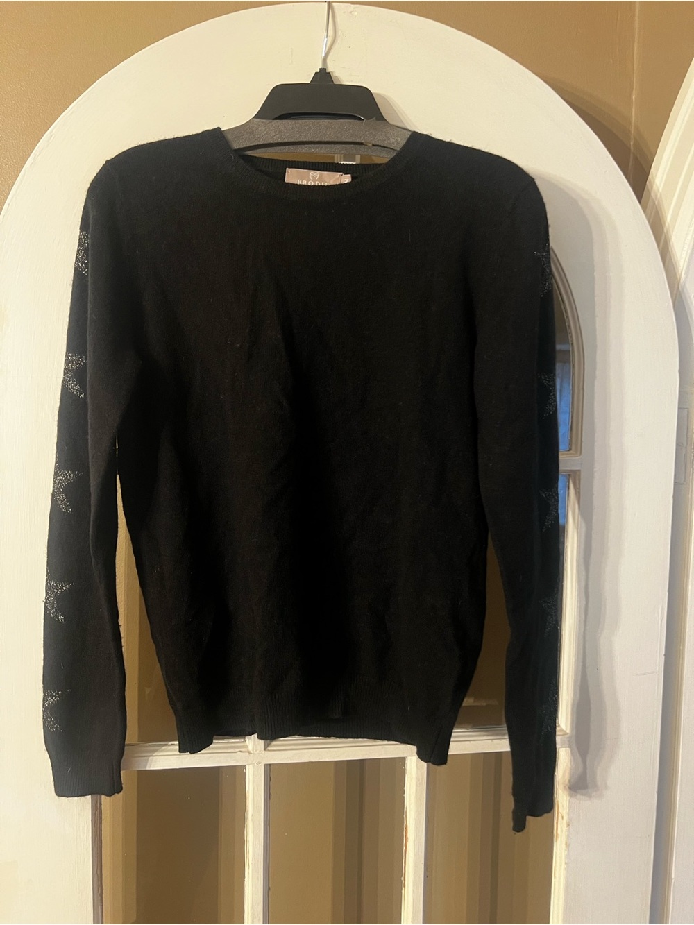 Brodie Cashmere Black Sweater with Star Sleeves